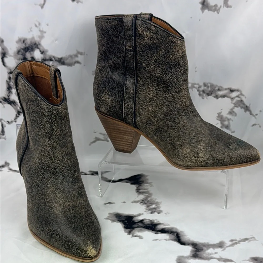 Frye & Co Malley Ankle Boots Leather Pull Tab Distressed Stacked Heel Western